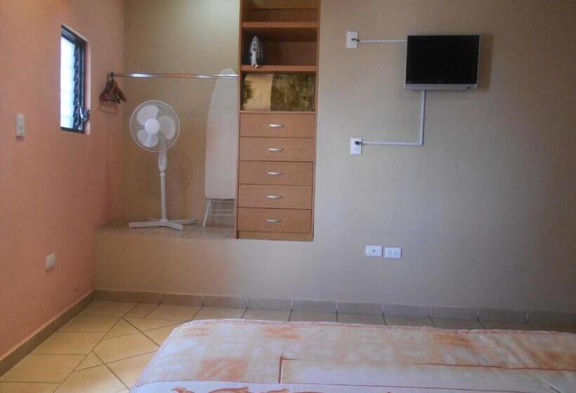 חדר אקונומי, El ángel Taxco