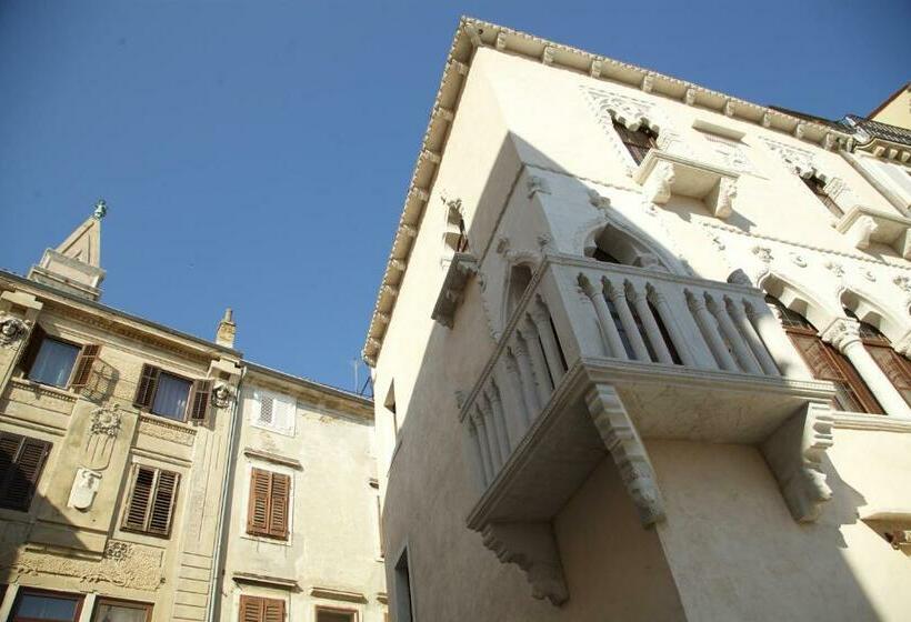 اتاق لوکس با چشم‌انداز دریا, Benecanka Casa Veneziana Piran