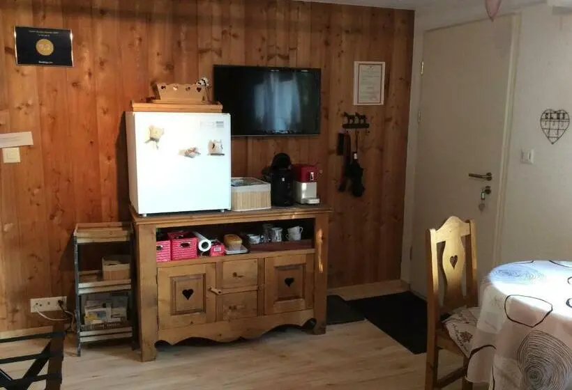 ガーデンビュースタンダードルーム, La Bergerie Chalet Alice
