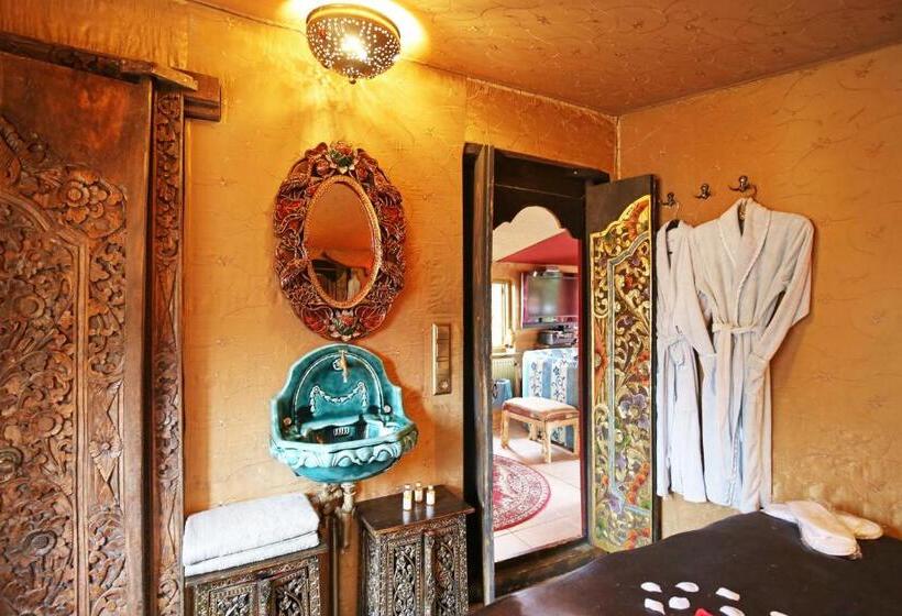 Bangalô Standard, Paradijs Eiland