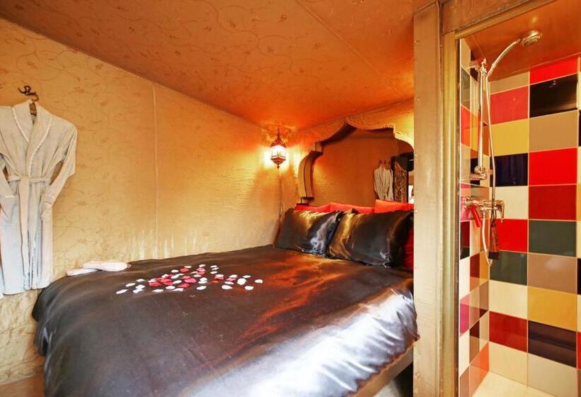 Bangalô Standard, Paradijs Eiland