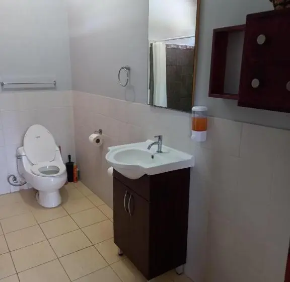 バルコニー付きスタンダードトリプルルーム, Hostel Kimmell / Hostal Familiar La Casita De Los Kimmell