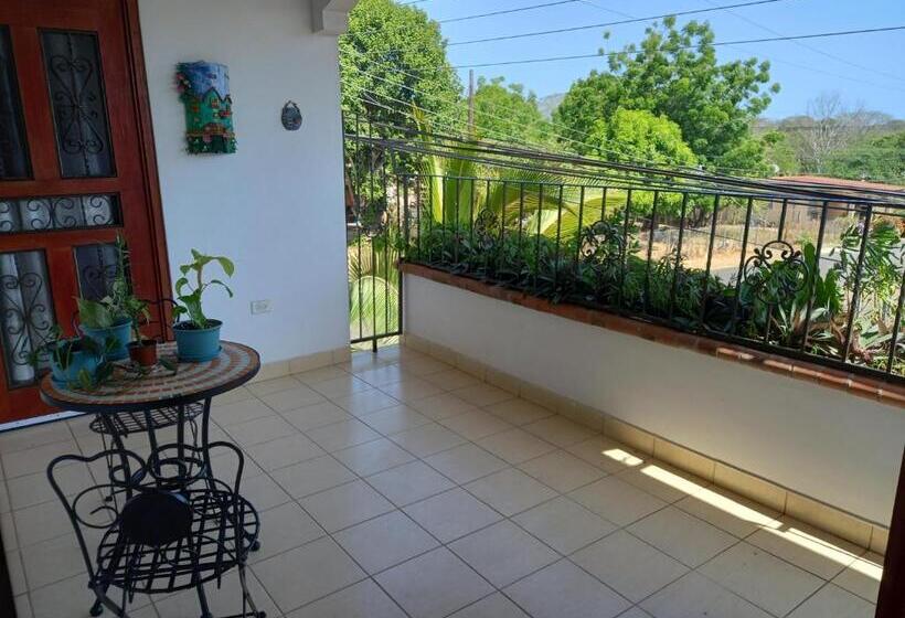 חדר סטנדרט לשלושה עם מרפסת, Hostel Kimmell / Hostal Familiar La Casita De Los Kimmell