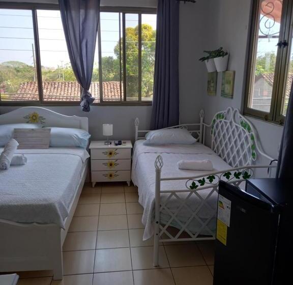 חדר סטנדרט לשלושה עם מרפסת, Hostel Kimmell / Hostal Familiar La Casita De Los Kimmell