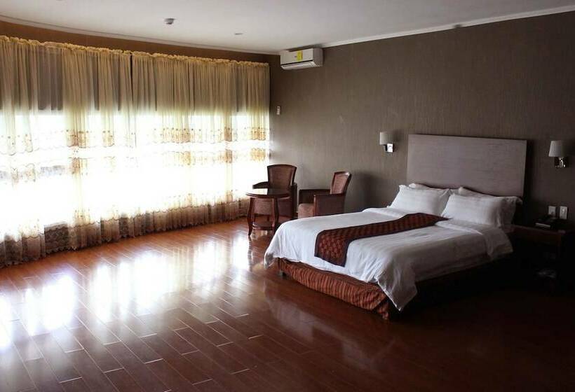 اتاق لوکس, Crown Legacy