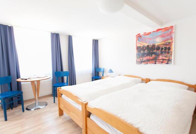 חדר משפחתי, Gerig