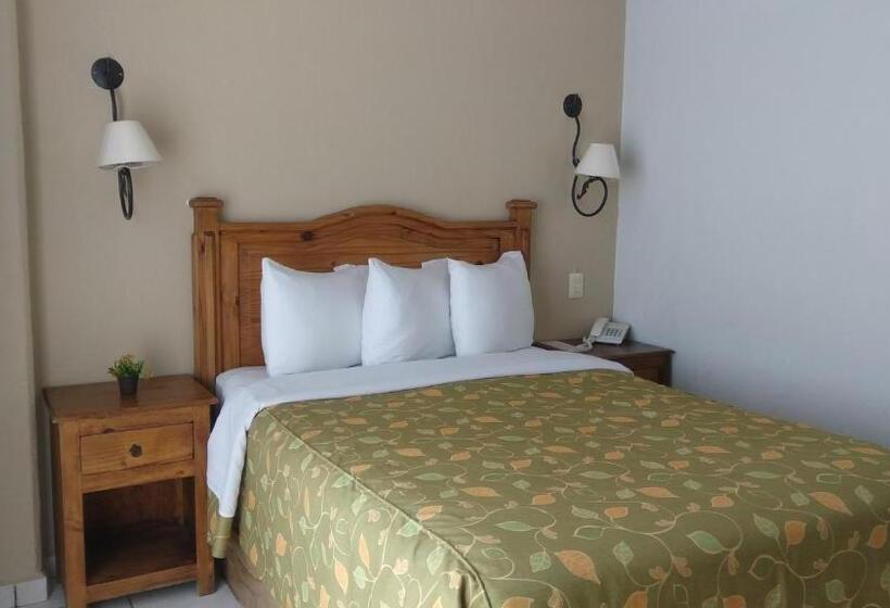 غرفه قياسيه سريرين مزدوجين, La Vista