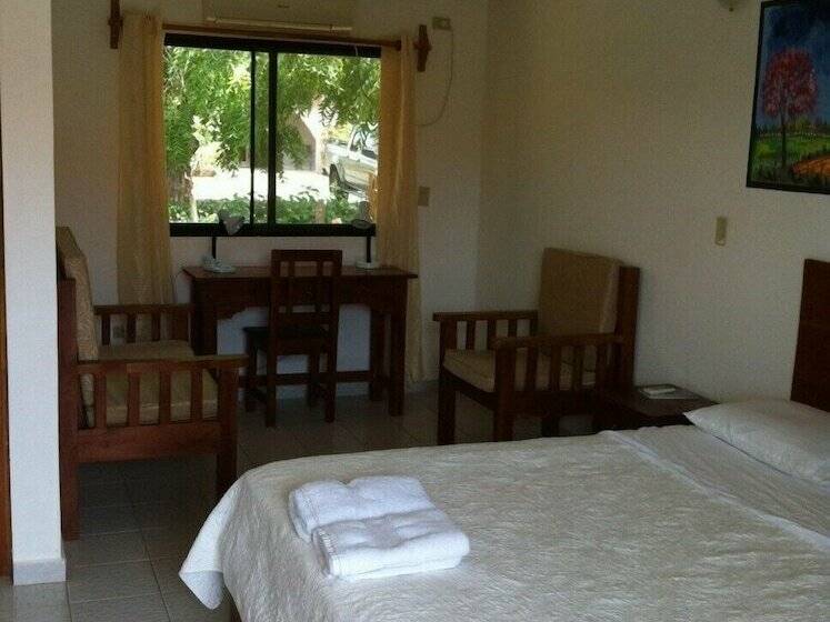 Полулюкс, Pedasi Sports Club