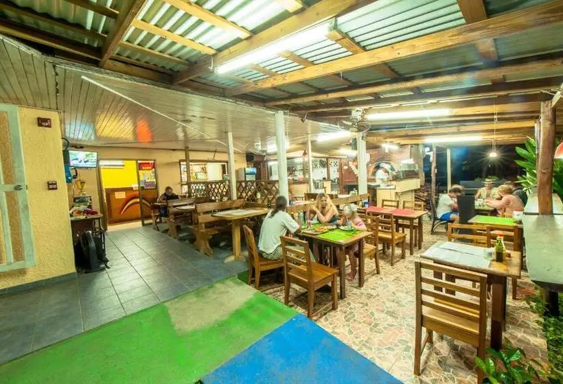 اتاق استاندارد سه نفره, Posada Los Delfines