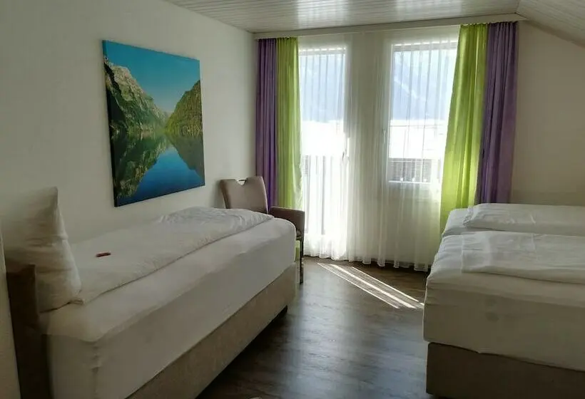 Habitació Triple Estàndard, Rhodannenberg Ag