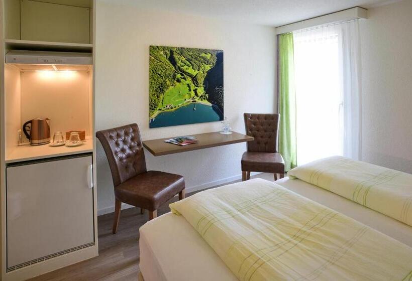 Standard Værelse m. Balkon, Rhodannenberg Ag