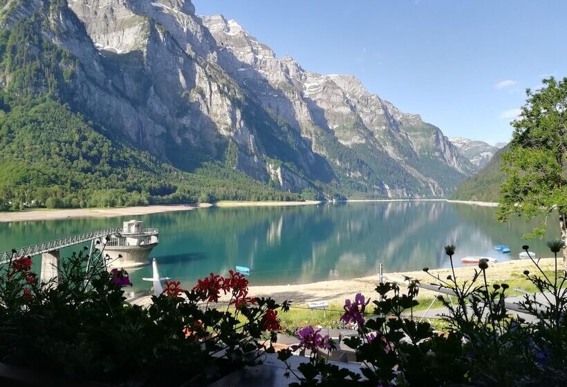 Standard 3 Pers. Værelse, Rhodannenberg Ag