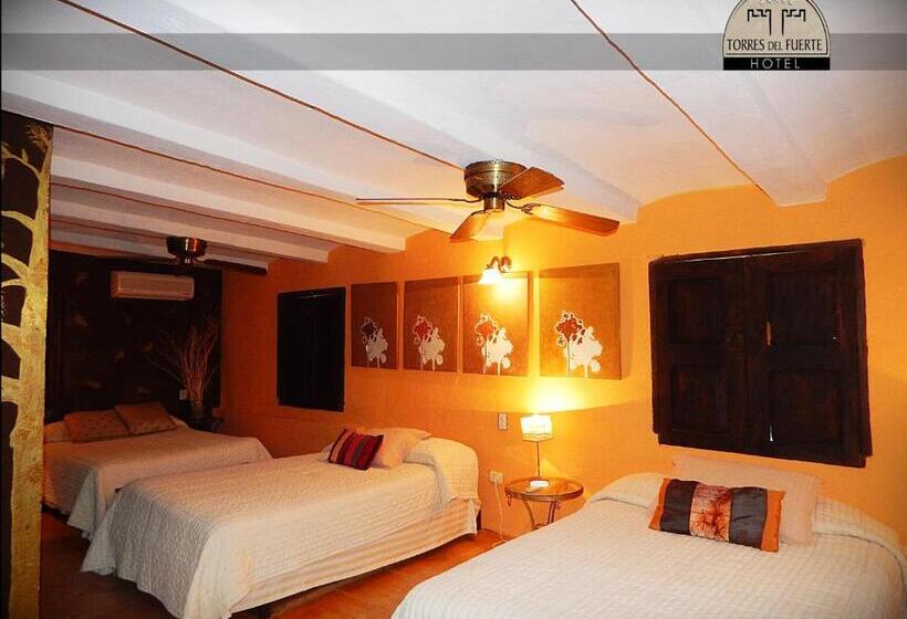 スタンダードトリプルルーム, Torres Del Fuerte