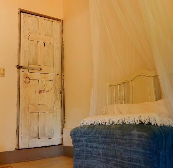 スタンダードルーム, Torres Del Fuerte