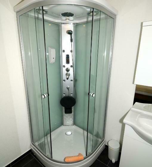 חדר סטנדרט יחיד, Tower