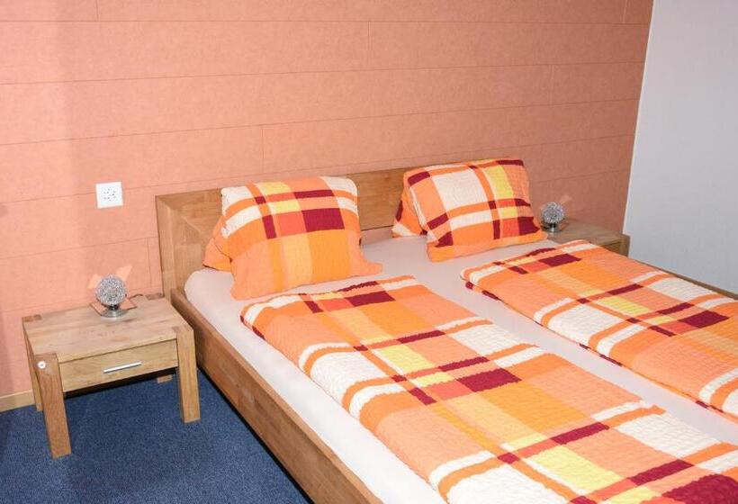 חדר סטנדרט עם מרפסת, Tower