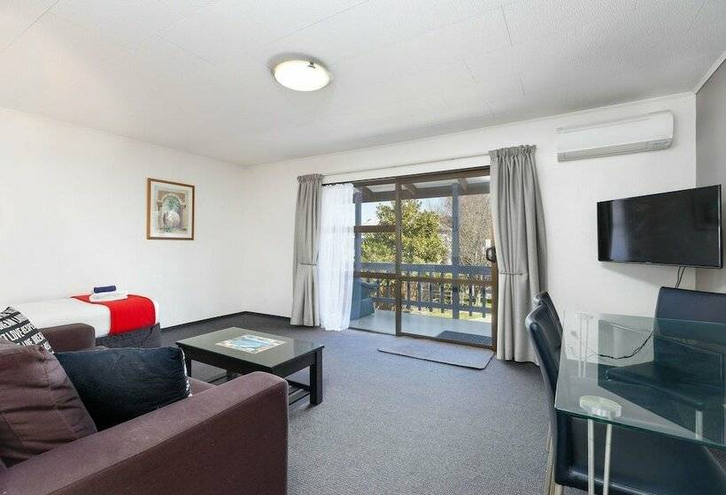 דירת חדר, Kings Gate Motel