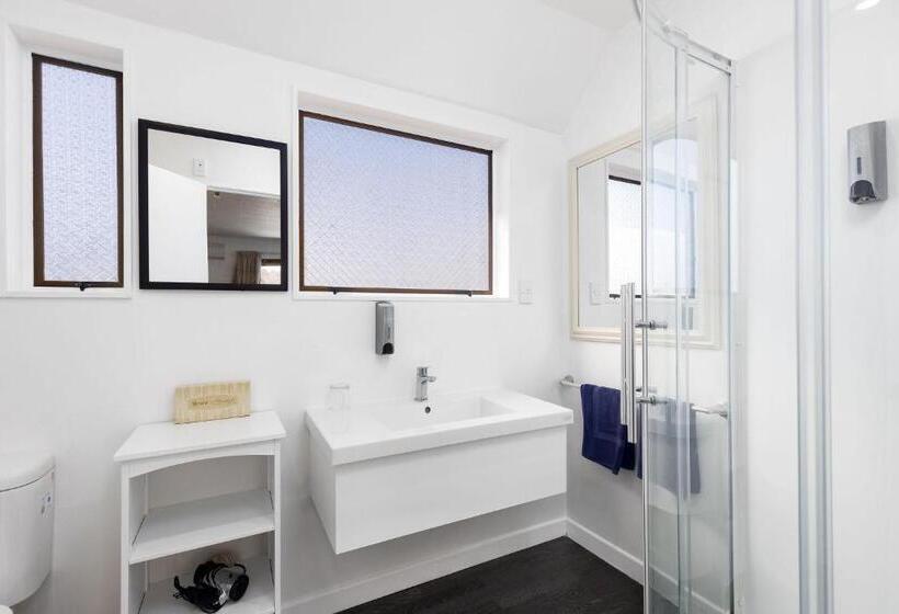 דירת חדר, Kings Gate Motel