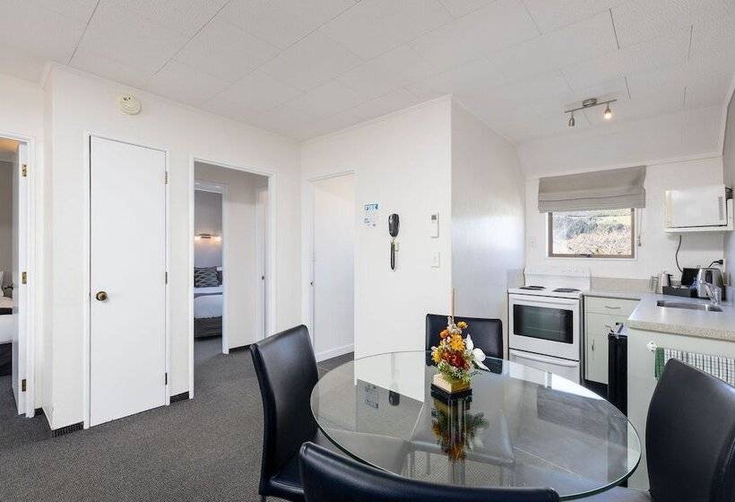 דירת חדר, Kings Gate Motel