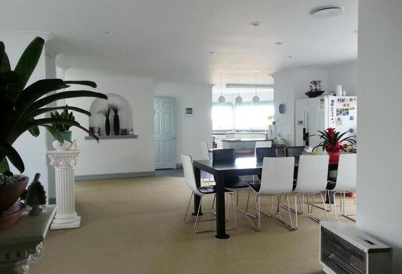 Habitació Deluxe Vista Jardí, Lush & Co Auckland Bed & Breakfast