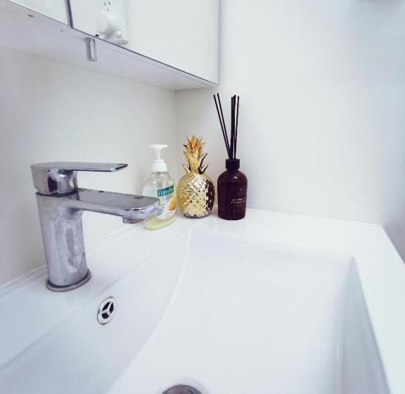 Estudi Deluxe, Lush & Co Auckland Bed & Breakfast