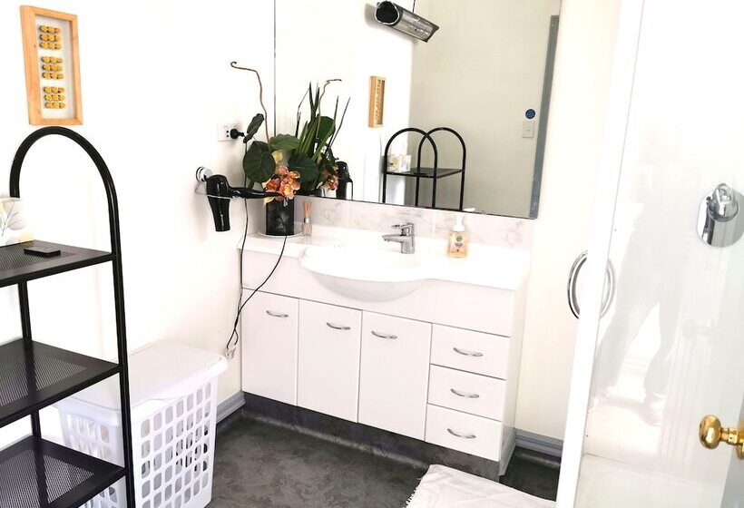 Habitació Deluxe Vista Jardí, Lush & Co Auckland Bed & Breakfast