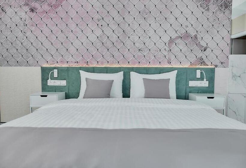 キングサイズベッドのジュニアスイート, Tulip Inn żyrardów