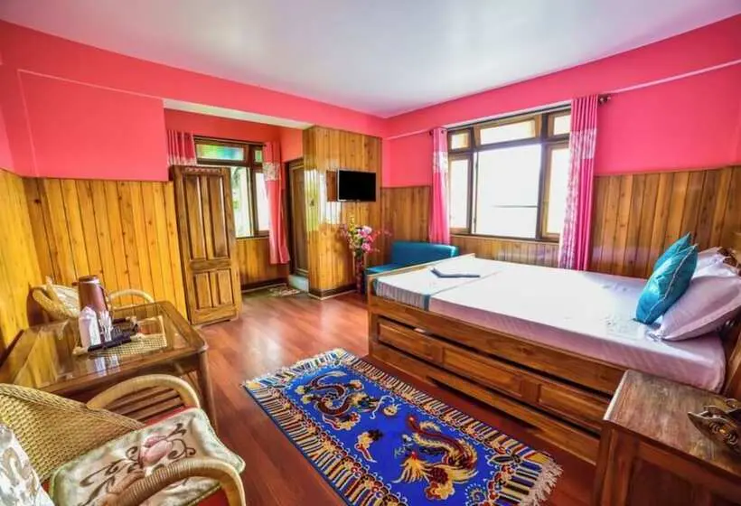 デラックストリプルルーム, Langdak Homestay