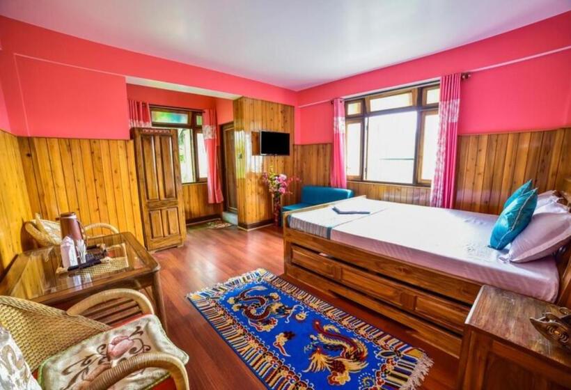 Трехместный Номер Deluxe, Langdak Homestay