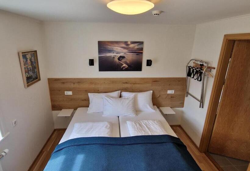 اتاق استاندارد, Guesthouse Mikael