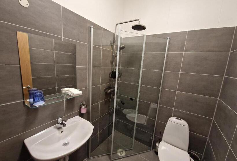 اتاق استاندارد, Guesthouse Mikael