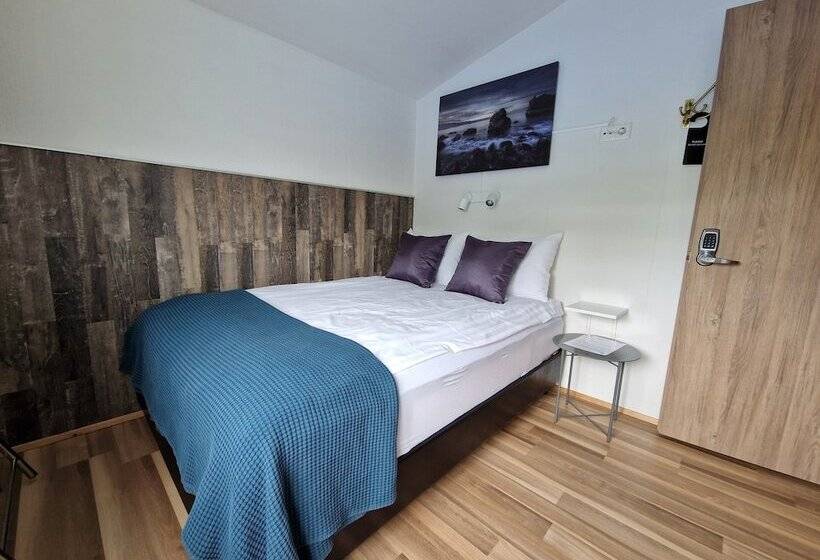 اتاق اکونومی, Guesthouse Mikael