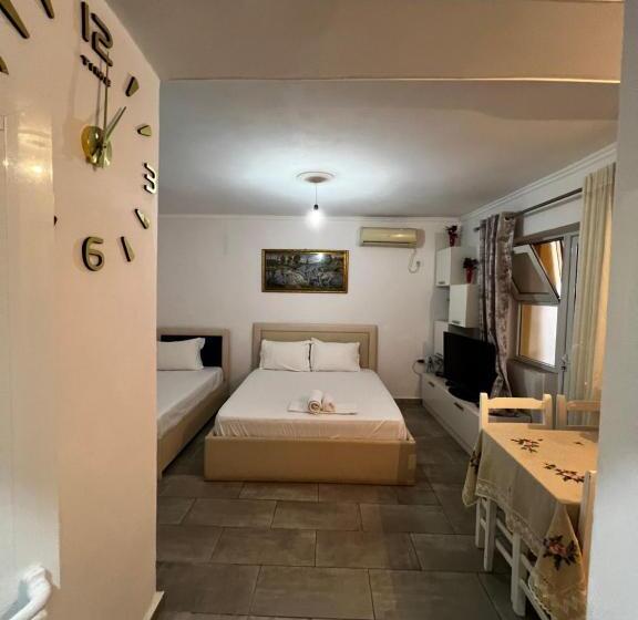 اتاق استاندارد با بالکن, Almer S Rooms