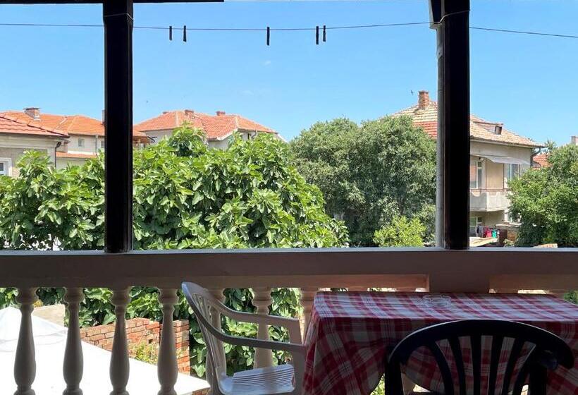 Standard Triple Room with Terrace, Zoia