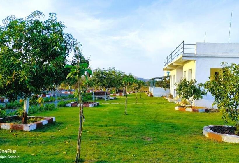 Стандартный Номер Кровать Кинг, Aamrakunj Gir Resort