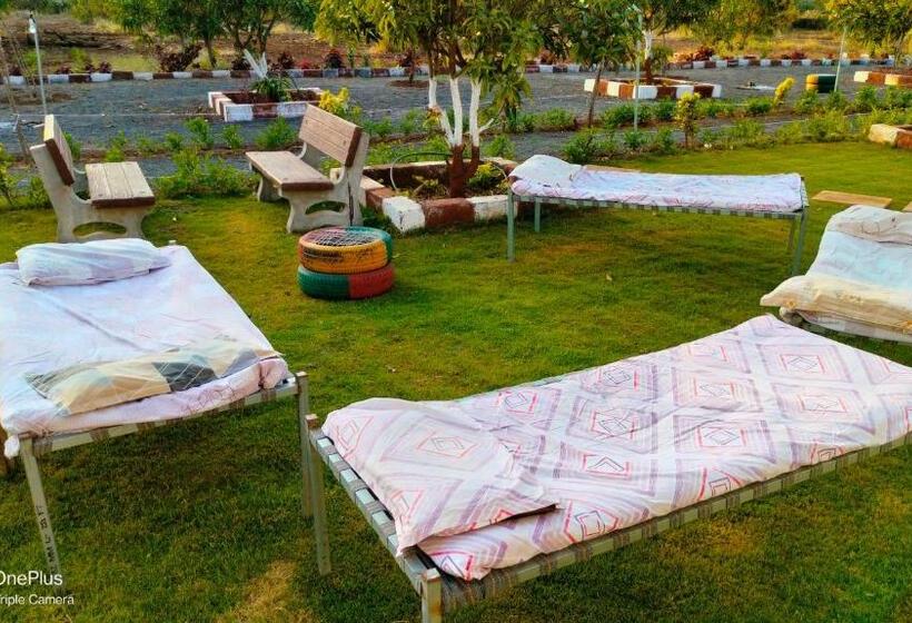 Номер Стандарт Вид на Сад, Aamrakunj Gir Resort