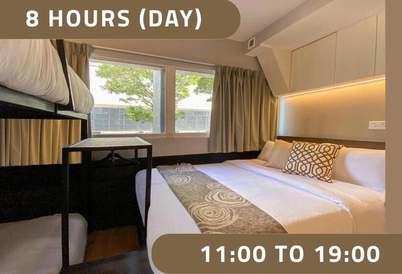 اتاق استاندارد سه نفره, St Signature Bugis Beach, Dayuse, 8 9 Hours, Check In 8am Or 11am
