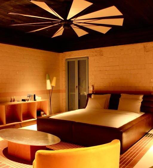 اتاق استاندارد با تخت بزرگ, Rooms Hotel - Batumi