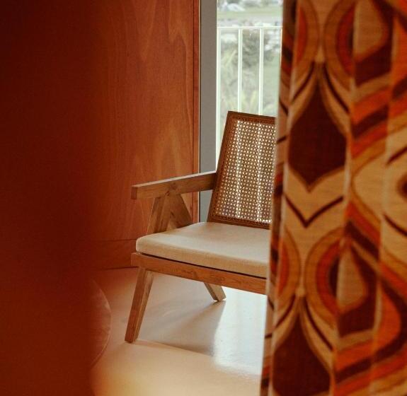 مجموعه ویستا شهر, Rooms Hotel - Batumi