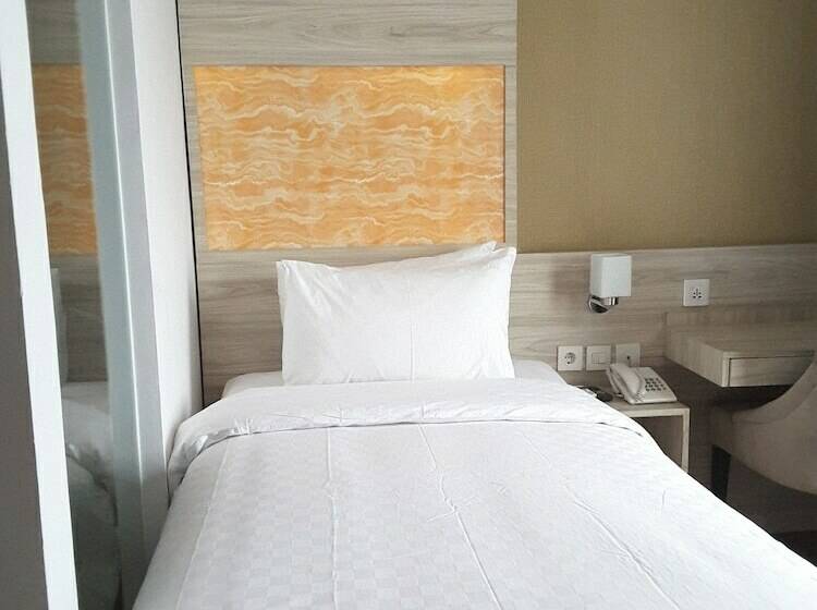 Номер Superior Одноместный, Akshaya Hotel Karawang