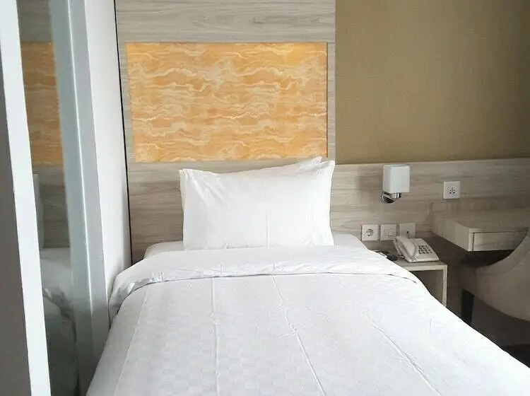 Habitació Superior Individual, Akshaya Hotel Karawang