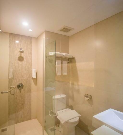 Номер Superior, Akshaya Hotel Karawang