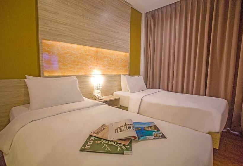 Номер Superior, Akshaya Hotel Karawang