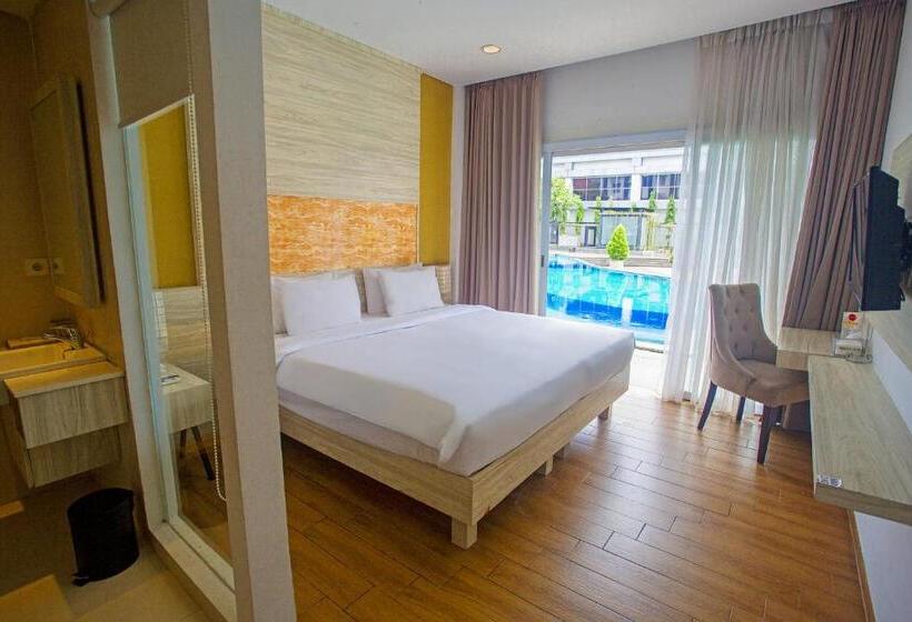 Номер Deluxe, Akshaya Hotel Karawang