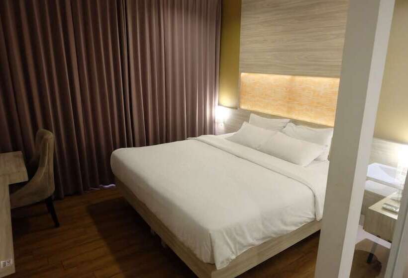 Номер Superior, Akshaya Hotel Karawang