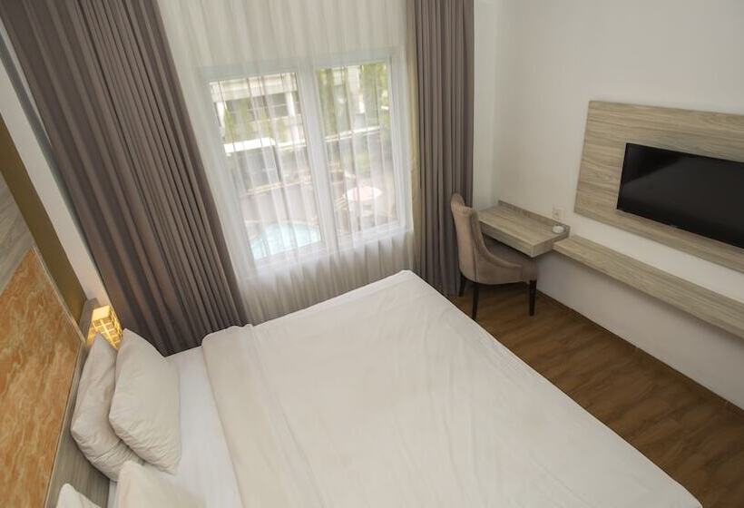 Номер Deluxe, Akshaya Hotel Karawang