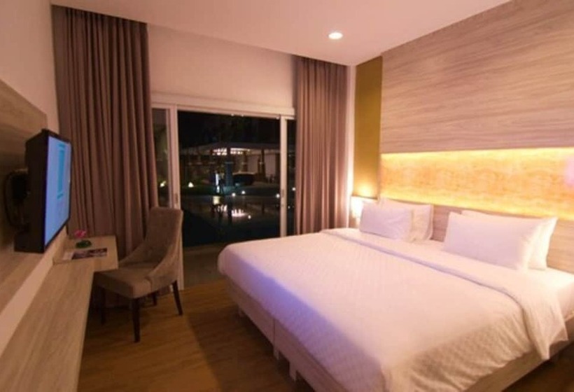 Номер Deluxe, Akshaya Hotel Karawang