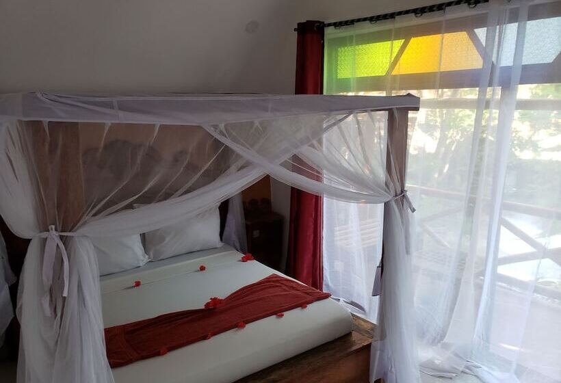 Quarto Estandar Individual com Sacada, Sagando Bungalows