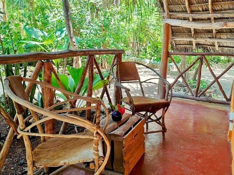 Quarto Familiar, Sagando Bungalows