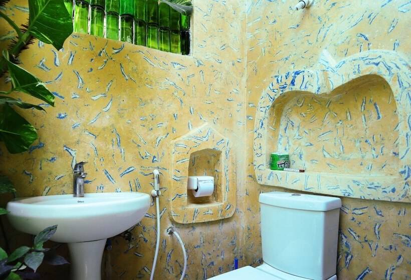 Quarto Estandar com Sacada, Sagando Bungalows